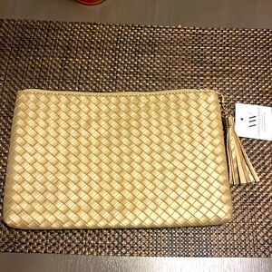NWT Virginia Wolf woven clutch Perfect size for night out or makeup bag